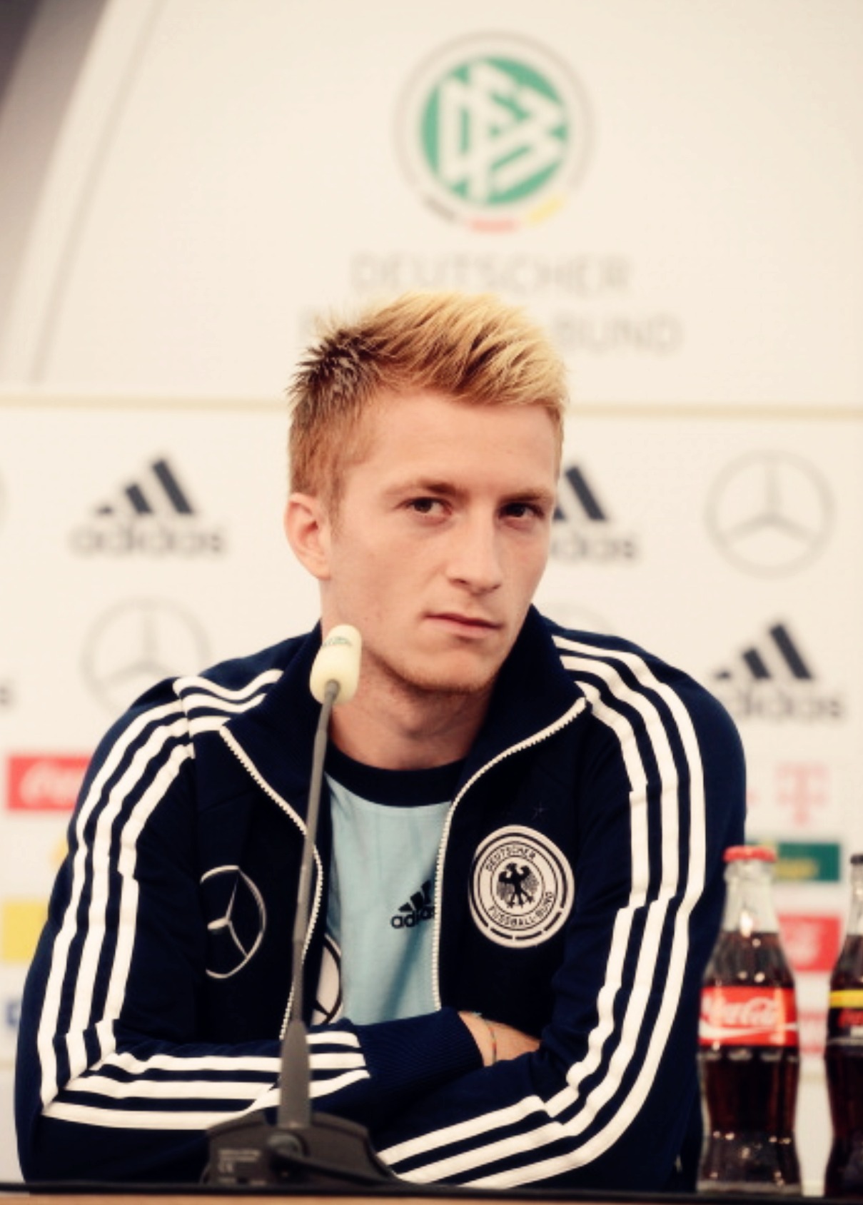 恢复不错,罗伊斯开始康复训练