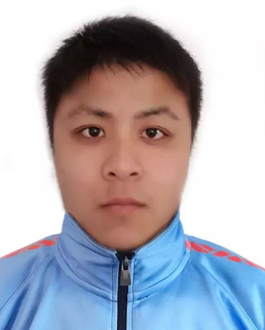 6名专职教练1名前国少队员,泰州远大笑傲扬州