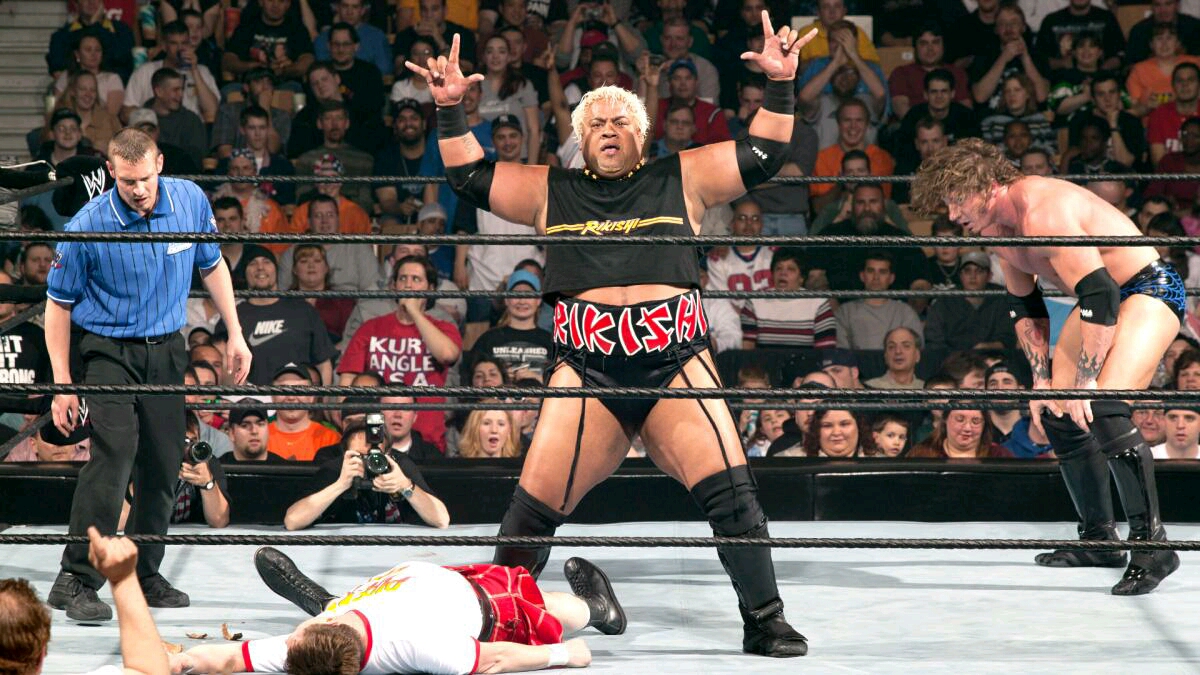 rikishi一坐下去你可能会死[捂嘴]