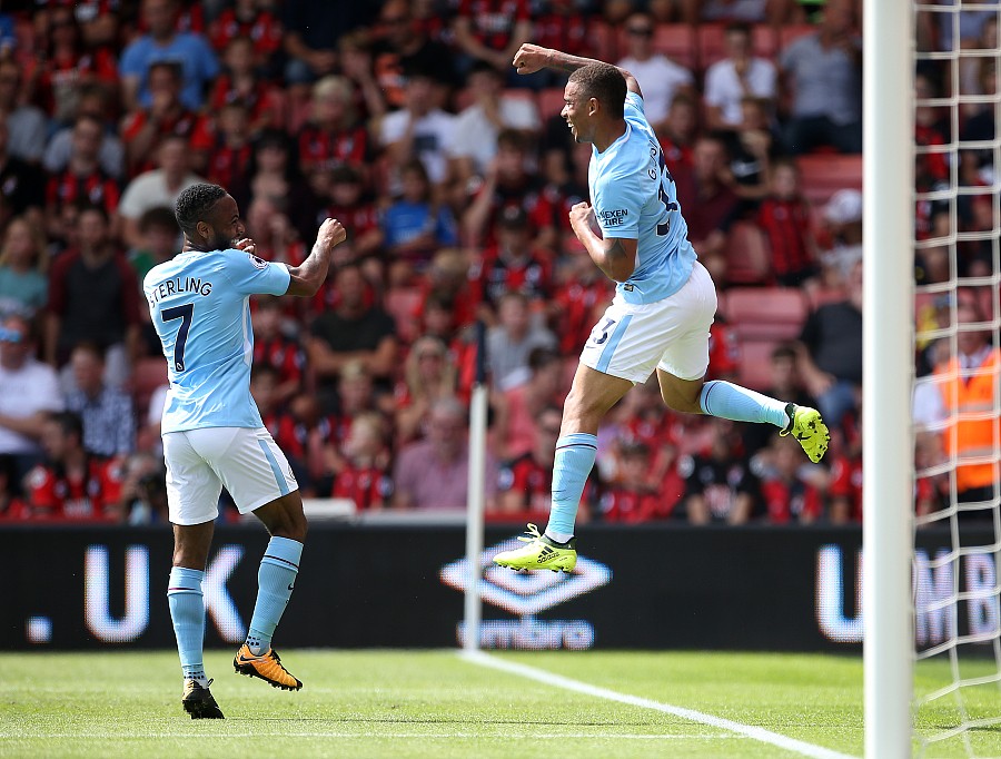 比赛图集:曼城客场绝杀伯恩茅斯,斯特林飞奔庆祝