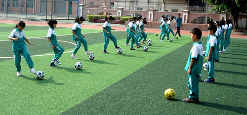 关于小学足球教学、训练及比赛中存在的一些问