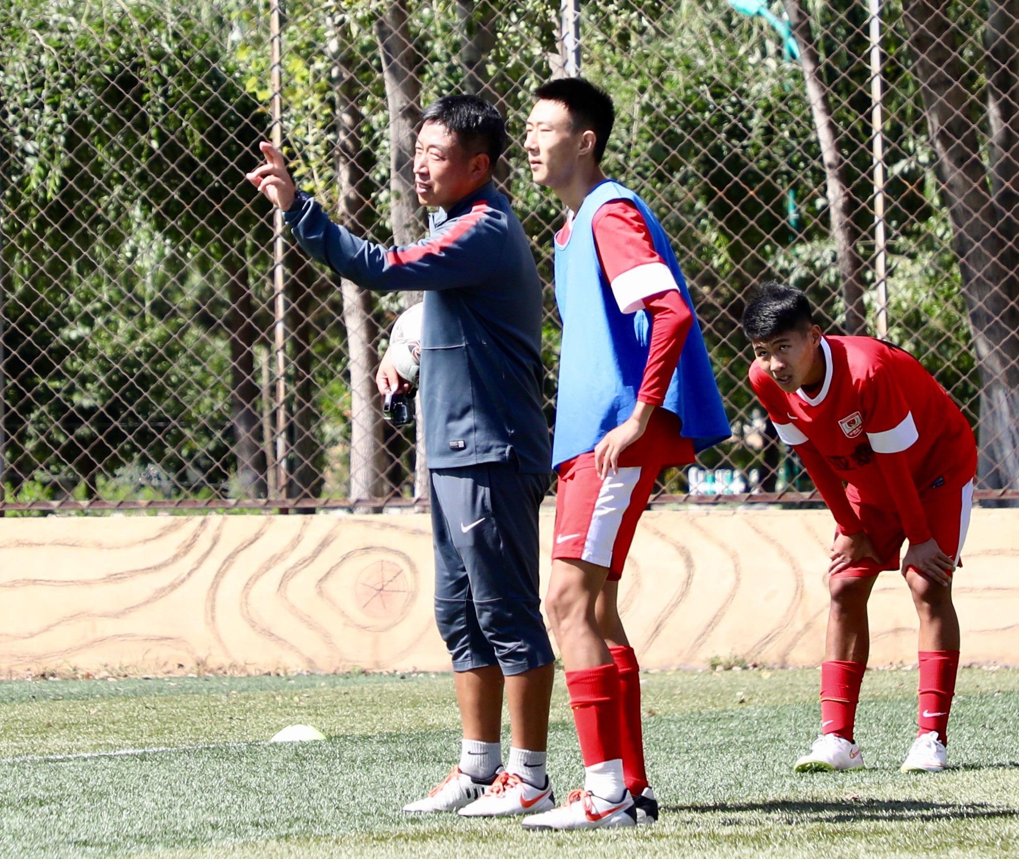 亚泰青训巡礼-主帅陶承刚:先做人后踢球让孩子