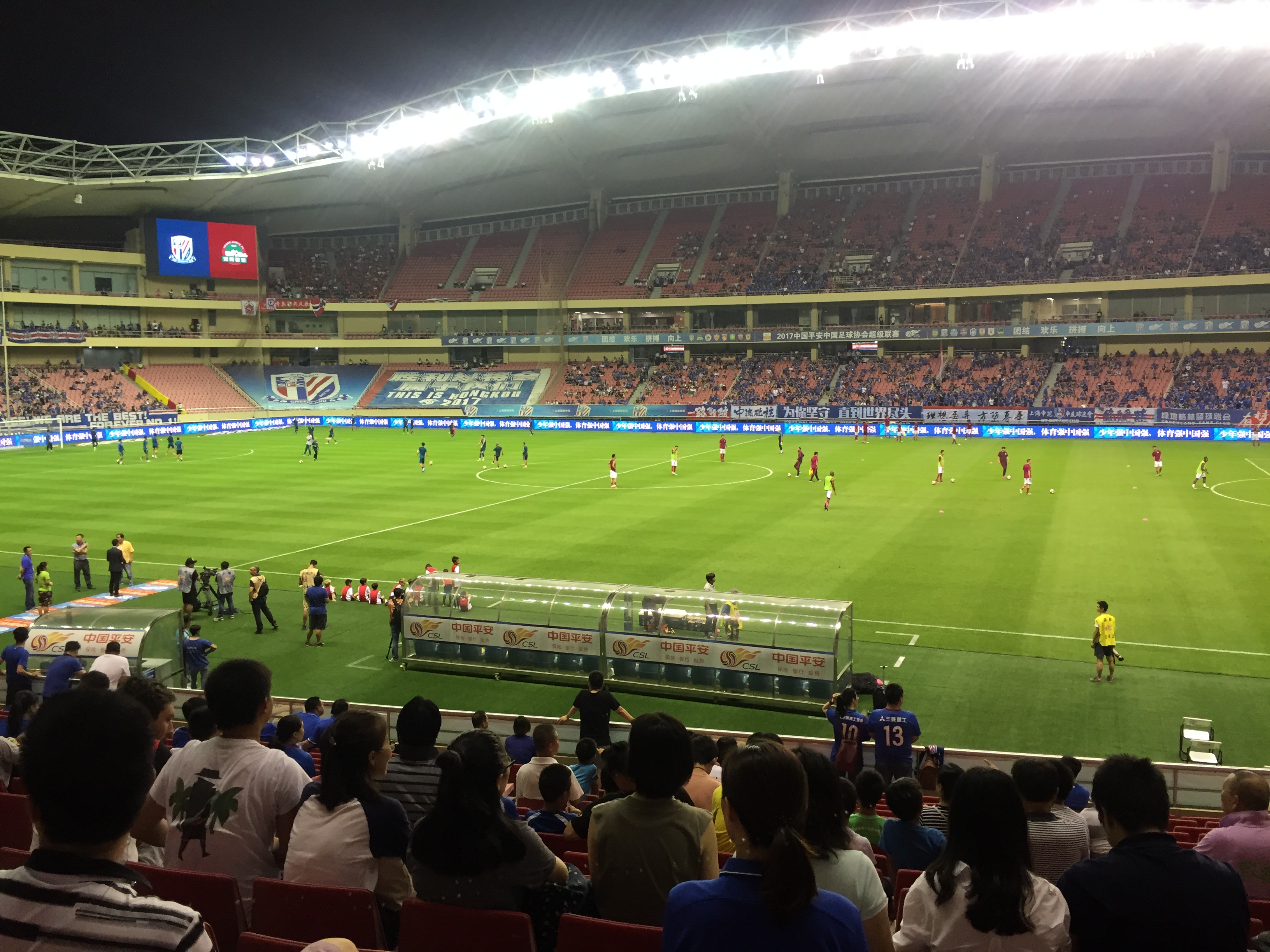 红魔我的梦i2017-09-15 16:47:07          虹口足球场虽然是专业足球