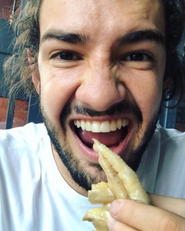 品尝泡椒凤爪,帕托Ins晒照片 - 天津权健|帕托|懂