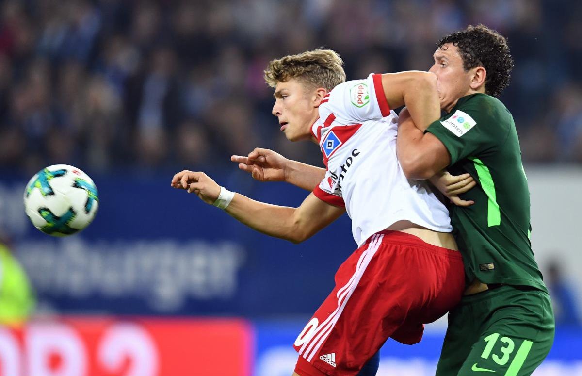 德甲首位,汉堡00后小将创历史 - 汉堡|阿尔普|懂