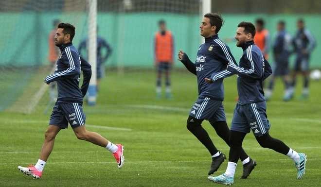 阿根廷生死战预测:桑保利重拾四后卫,舍弃迪巴