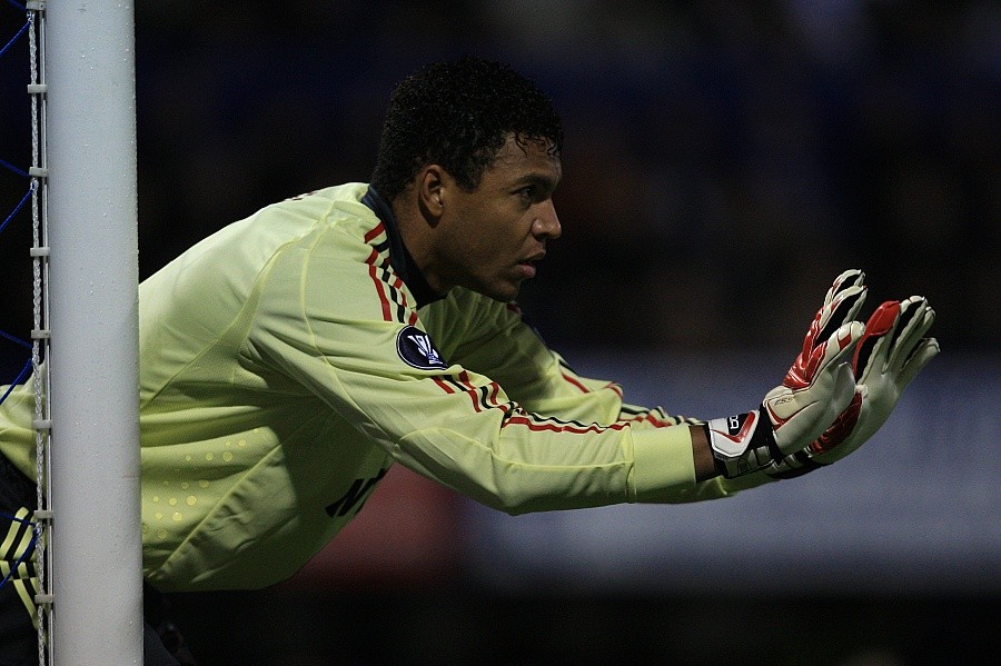 ac米兰名宿,巴西门将迪达近日谈到了自己的后辈多纳鲁马.