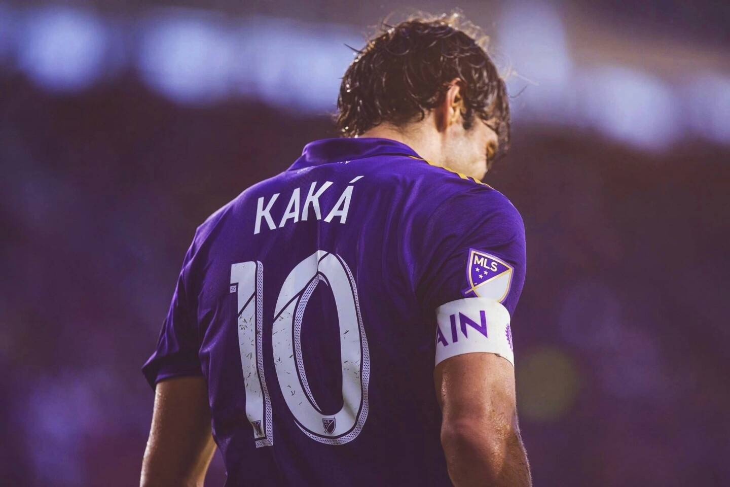 谢幕演出后卡卡动情告别:我永远会是奥兰多城球迷