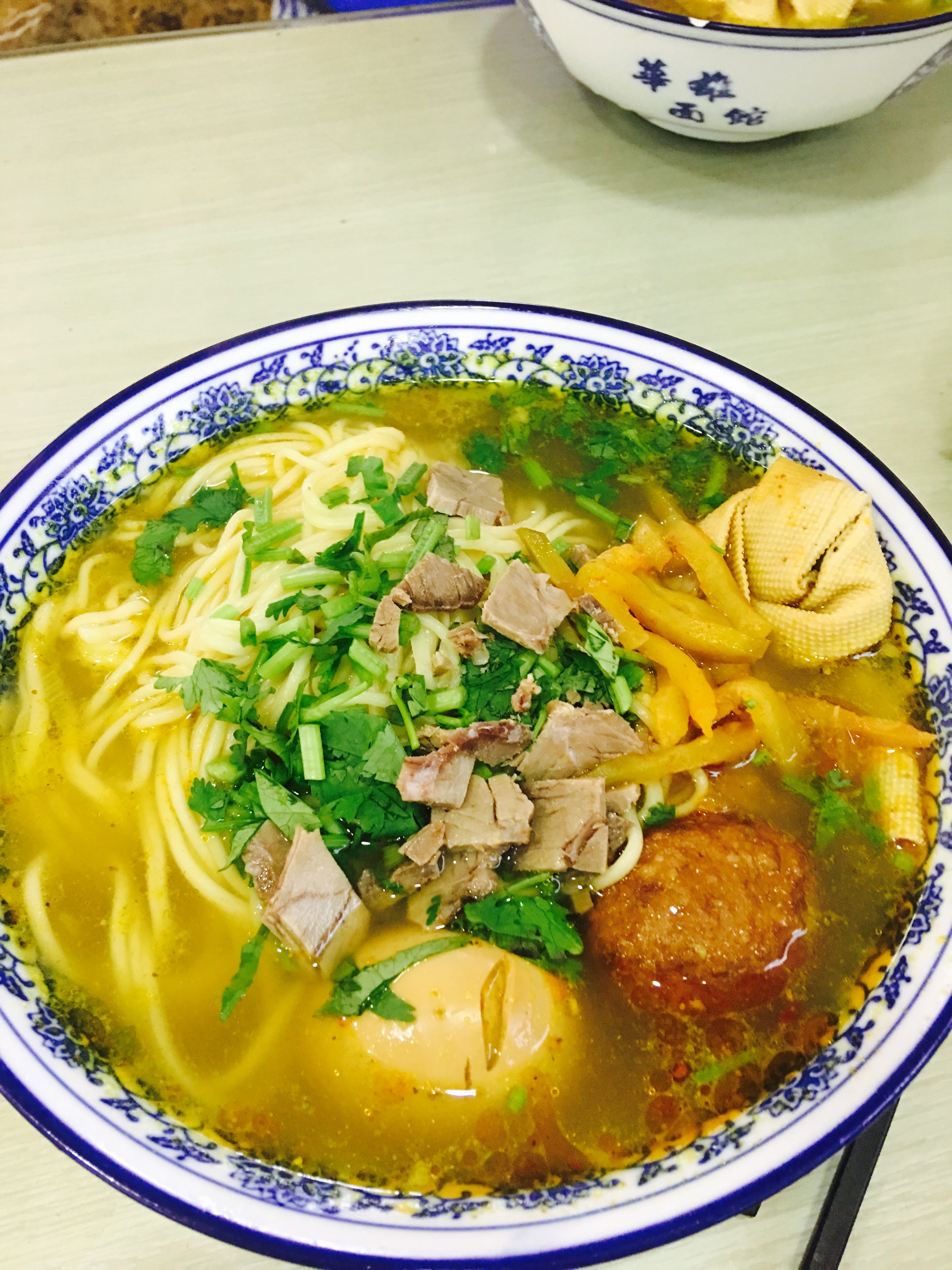 新闻正文  最大的云老王2017-10-23 19:23:47          黄汤拉面 嘎巴