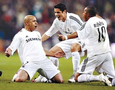 那个违背物理学的任意球,那个世界上最好的左