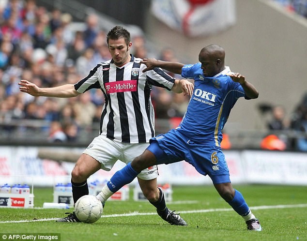 前英超球员:我前队友是同性恋 - 西布朗|斯托克