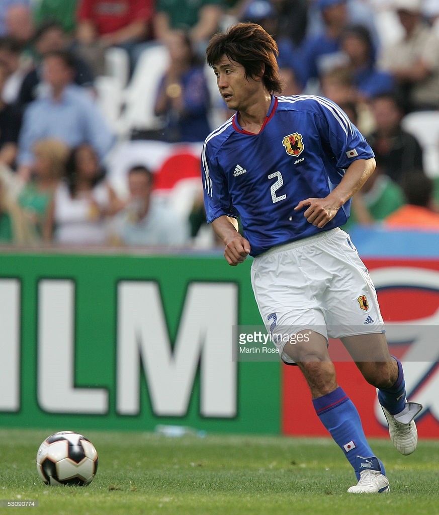 日本足球领先中国多少年,看看日系最强足球鞋