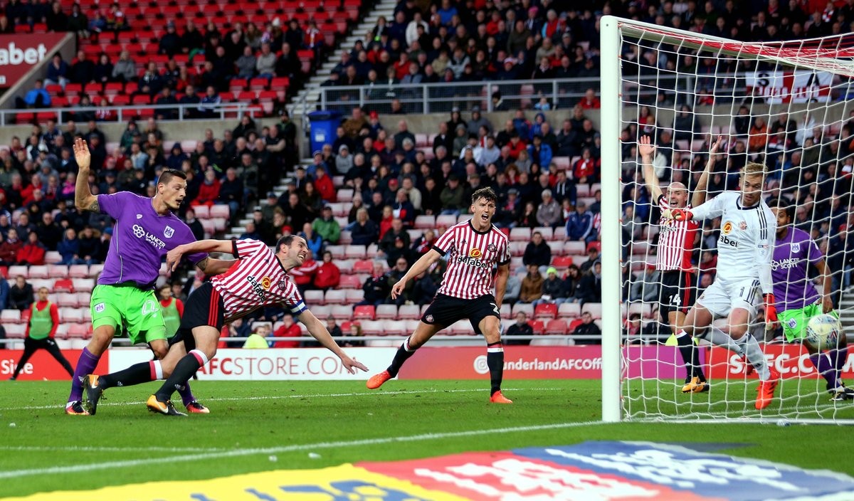 英冠第十四轮战报:升班马谢菲联登上榜首