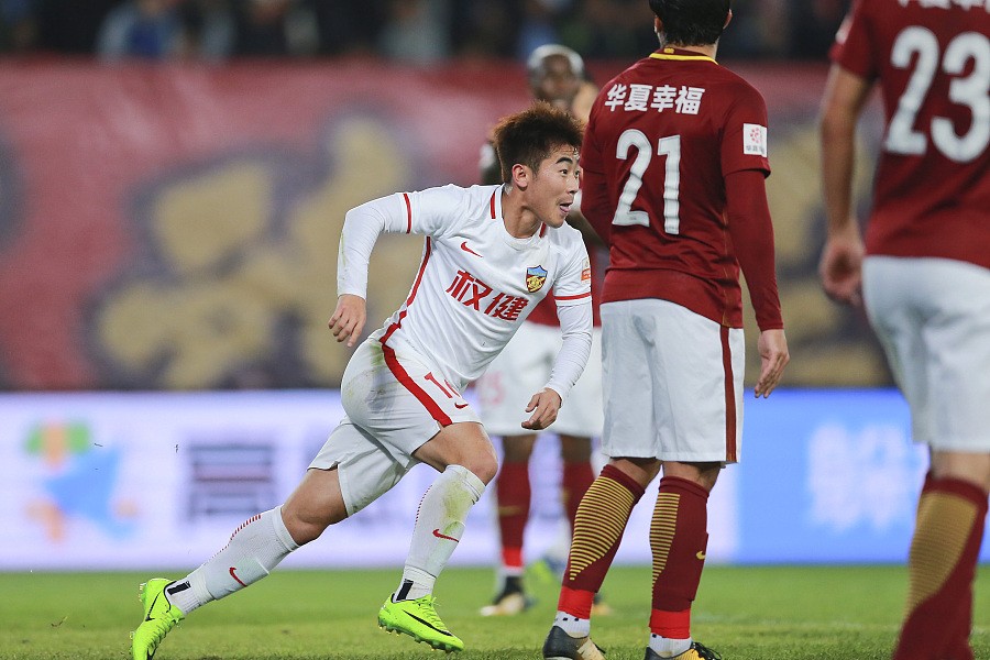 中超本土十大进步球员:谭龙霸气亮剑,赵旭日迎