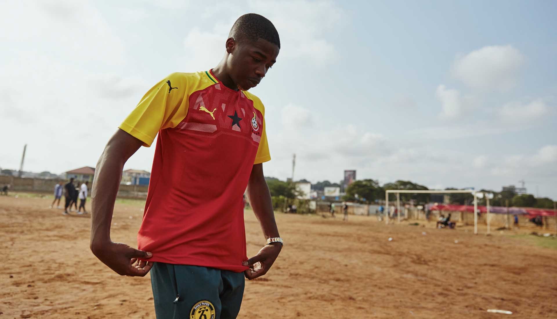黑色之星,PUMA发布加纳国家队2018主场球衣