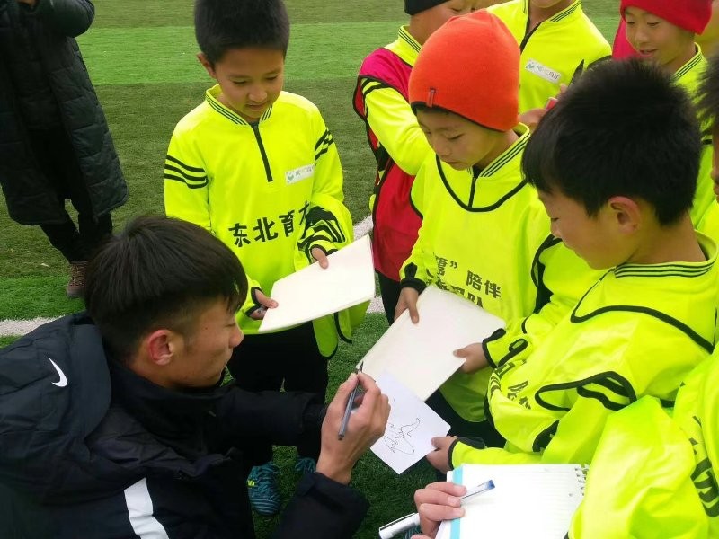 特别的爱给特别的你:张鹭率一鹭陪伴团队持续