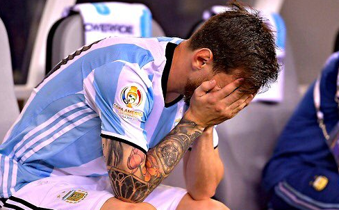 如果你不看足球,你不会知道他们为什么要流泪