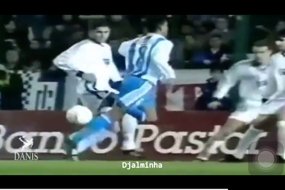 彩虹过人的升级版,像这样动作潇洒的彩虹进球