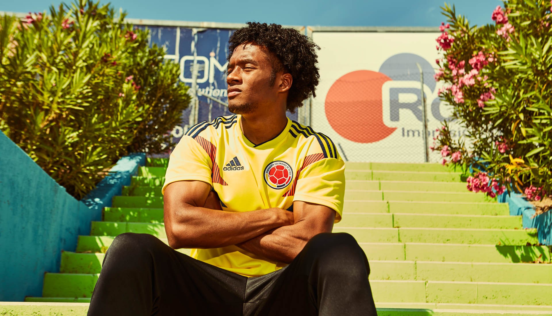 众志成城!哥伦比亚国家队2018世界杯主场球衣