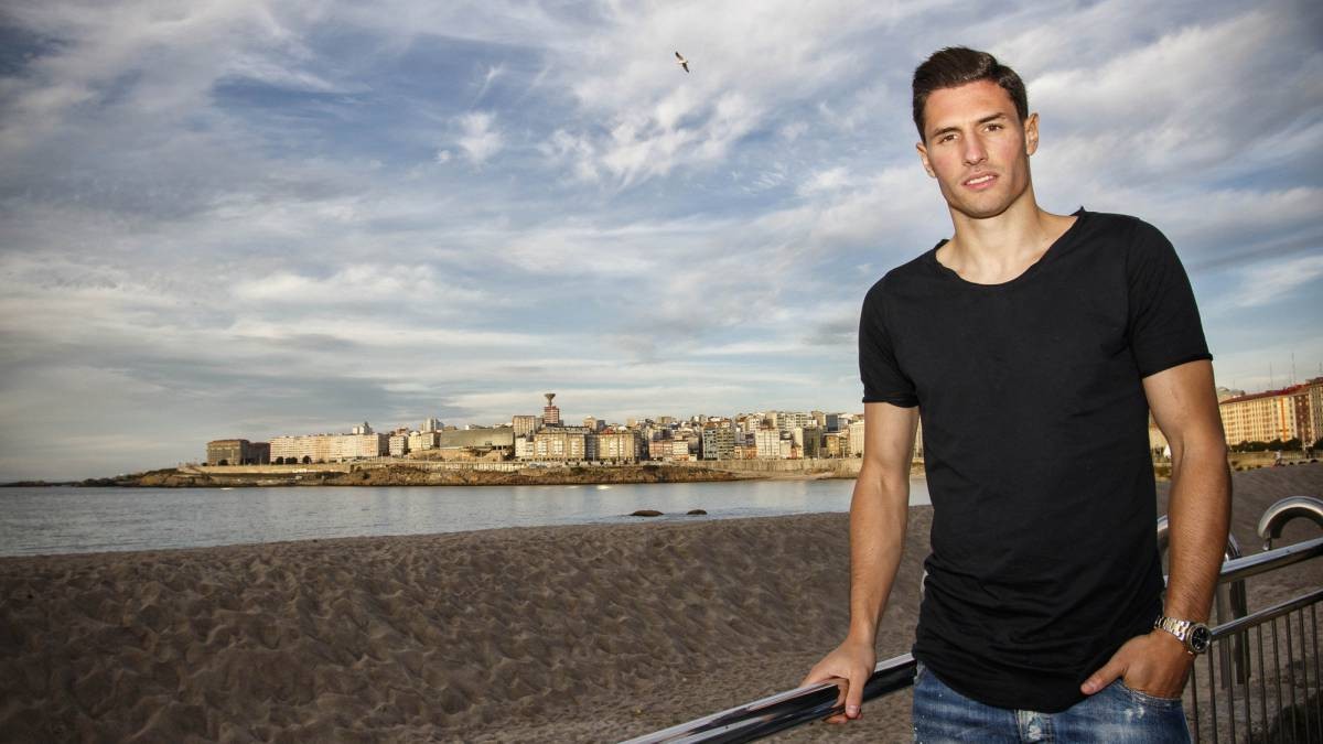 拉科后卫:有时不可能防住梅西 — 巴塞罗那|拉科鲁尼亚|法比安-舍尔