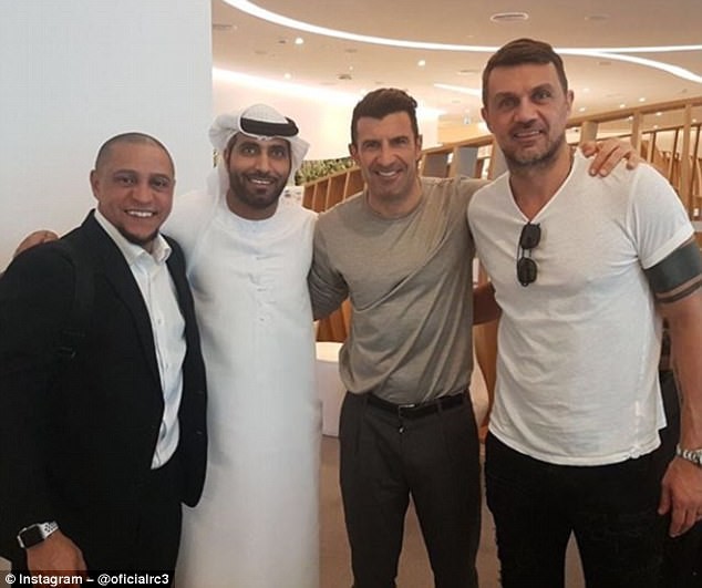 传奇,卡洛斯与菲戈、马尔蒂尼在迪拜机场相聚