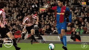 足球技巧:小罗粉碎对手只用这五招