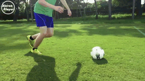 足球技巧博拉西耶挑球技术分析