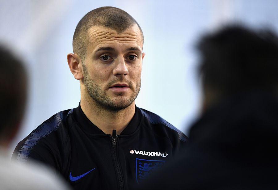 《罗马体育报》报道,米兰希望引进阿森纳的威尔希尔和博卡青年的帕文