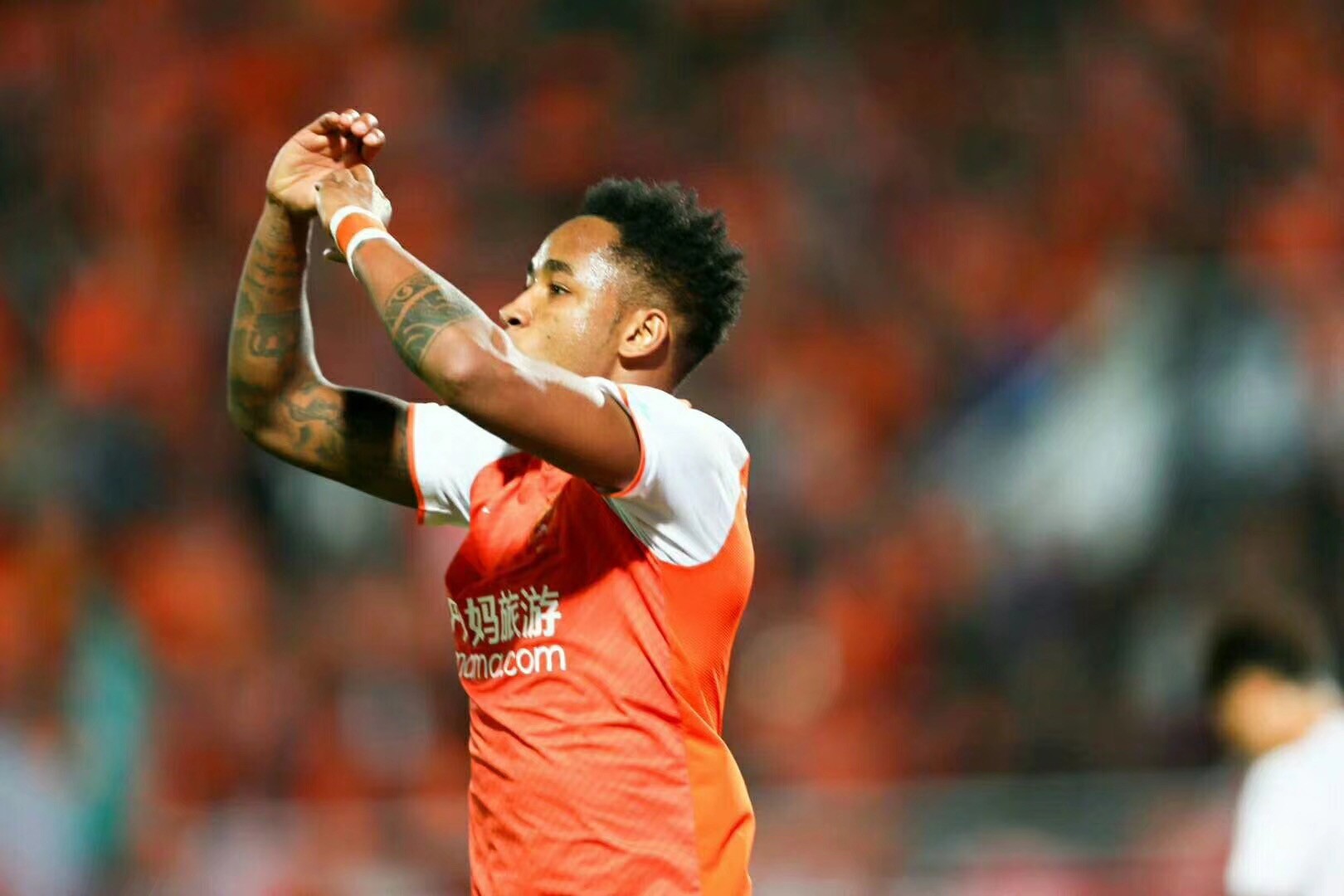 武汉卓尔VS深圳佳兆业:又见闪击战?关门,放巨