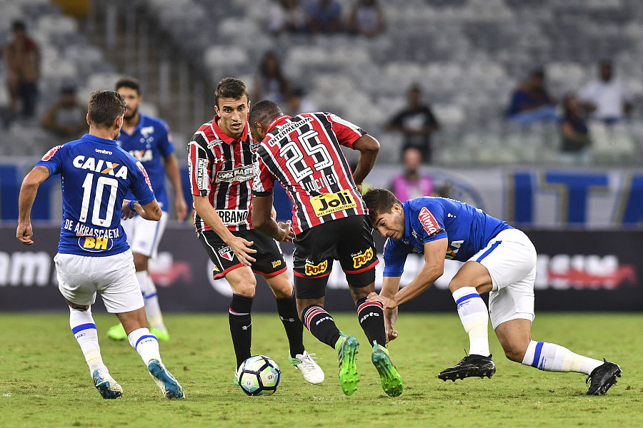 未来不可期,克鲁塞罗考虑是否续租卢卡斯-席尔