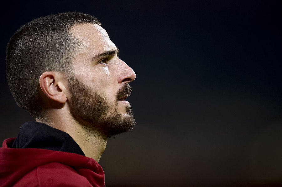 博努奇谈皇马点球:庆幸我不在