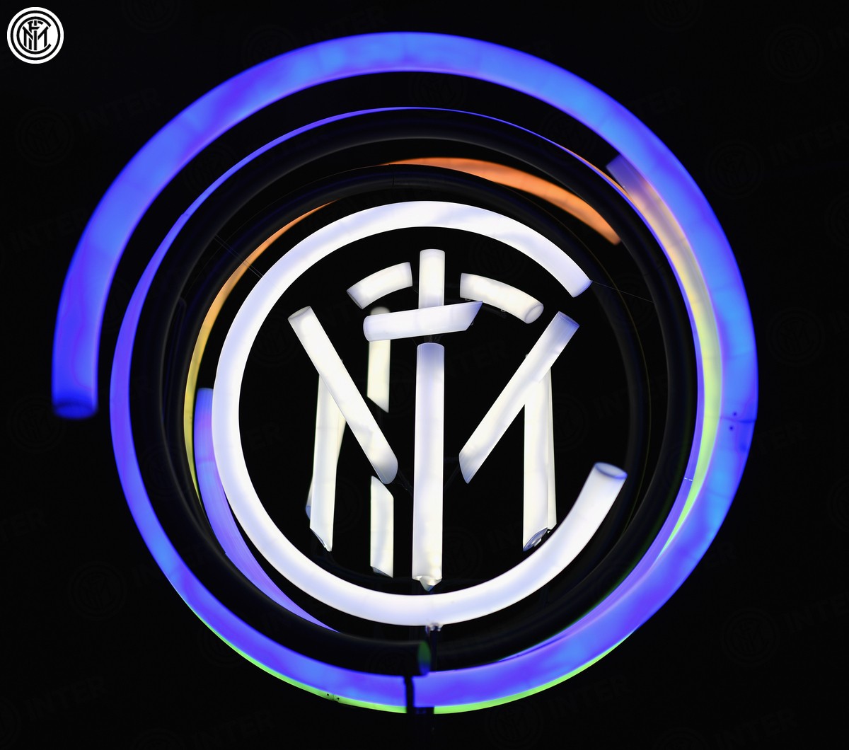 队徽创意——the colors passion