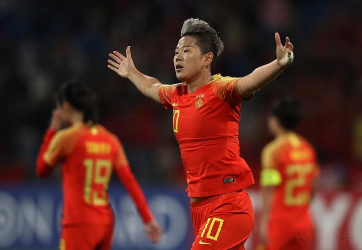 李影:邓涵文,冯劲曾是我队友|中国女足|广州恒大淘宝|重庆斯威|李影