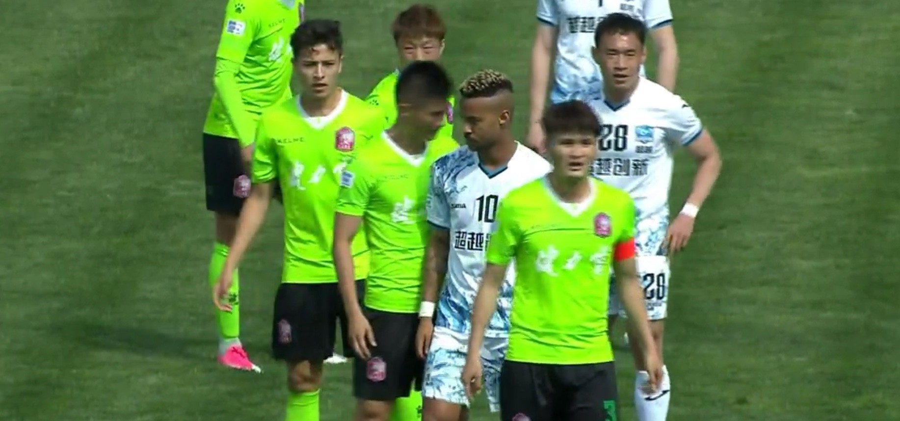 李铮:新疆2-2超越开局8轮不胜徐擎、萨比提破门汉