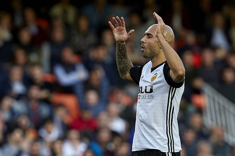 买前锋,博努奇支持米兰追扎扎