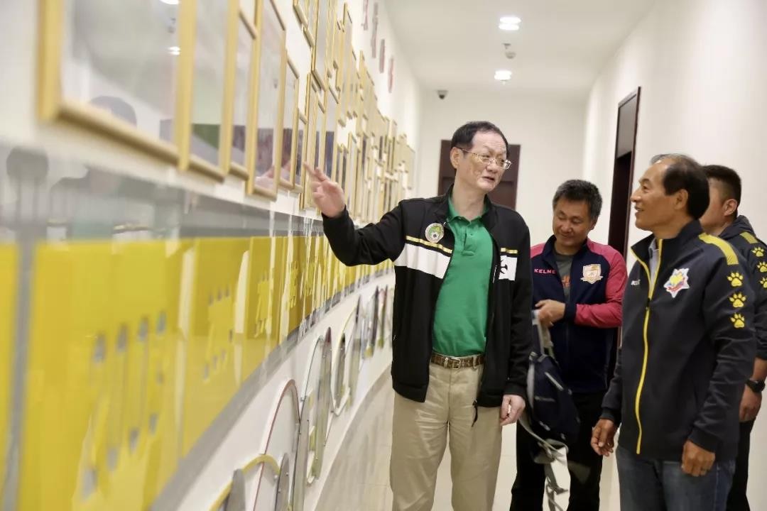 南昌足协主席姜波探访申鑫