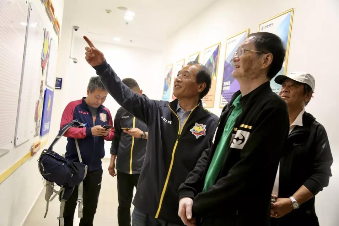 南昌足协主席姜波探访申鑫