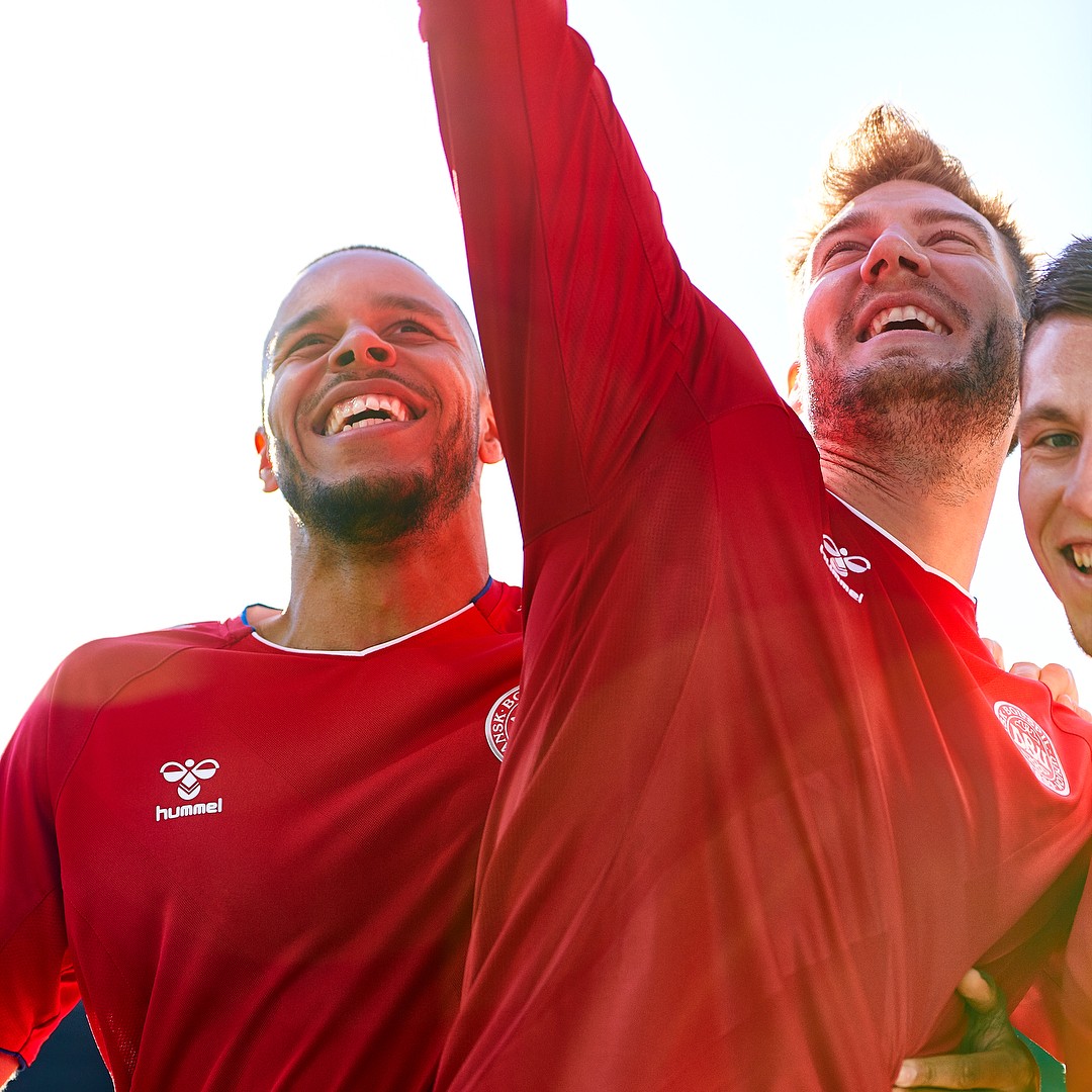 Hummel发布丹麦国家队2018世界杯主客场球衣