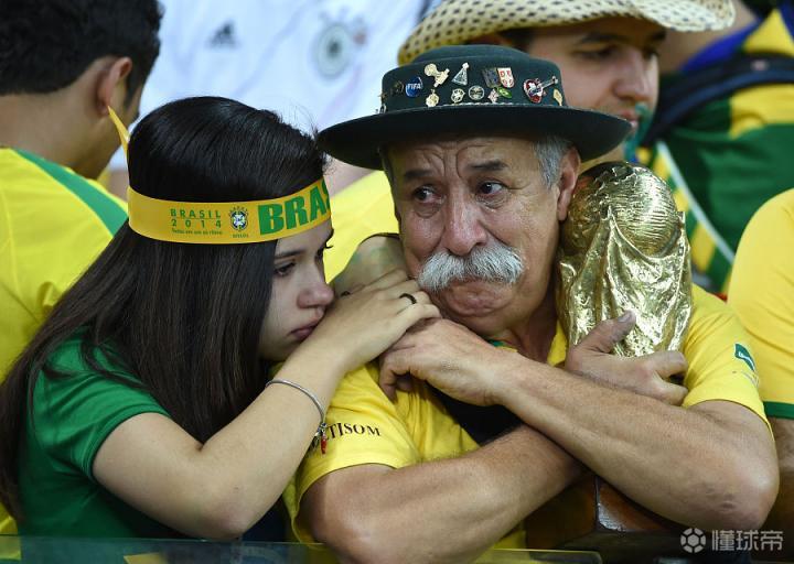 足彩看世界杯:2014世界杯冷门频出、天台人满