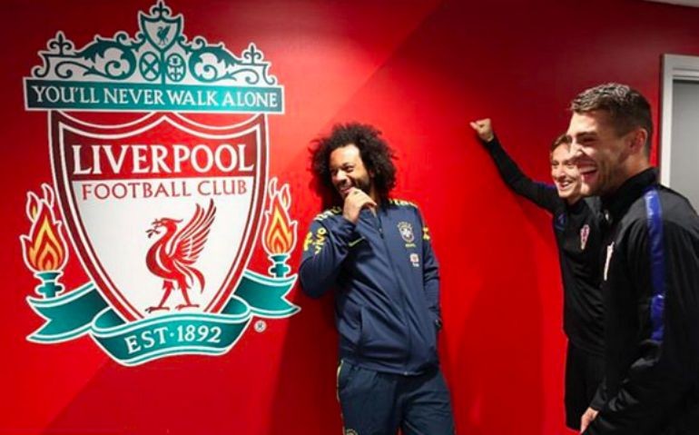 怕惹争议,科娃删除和皇马队友在利物浦队徽前