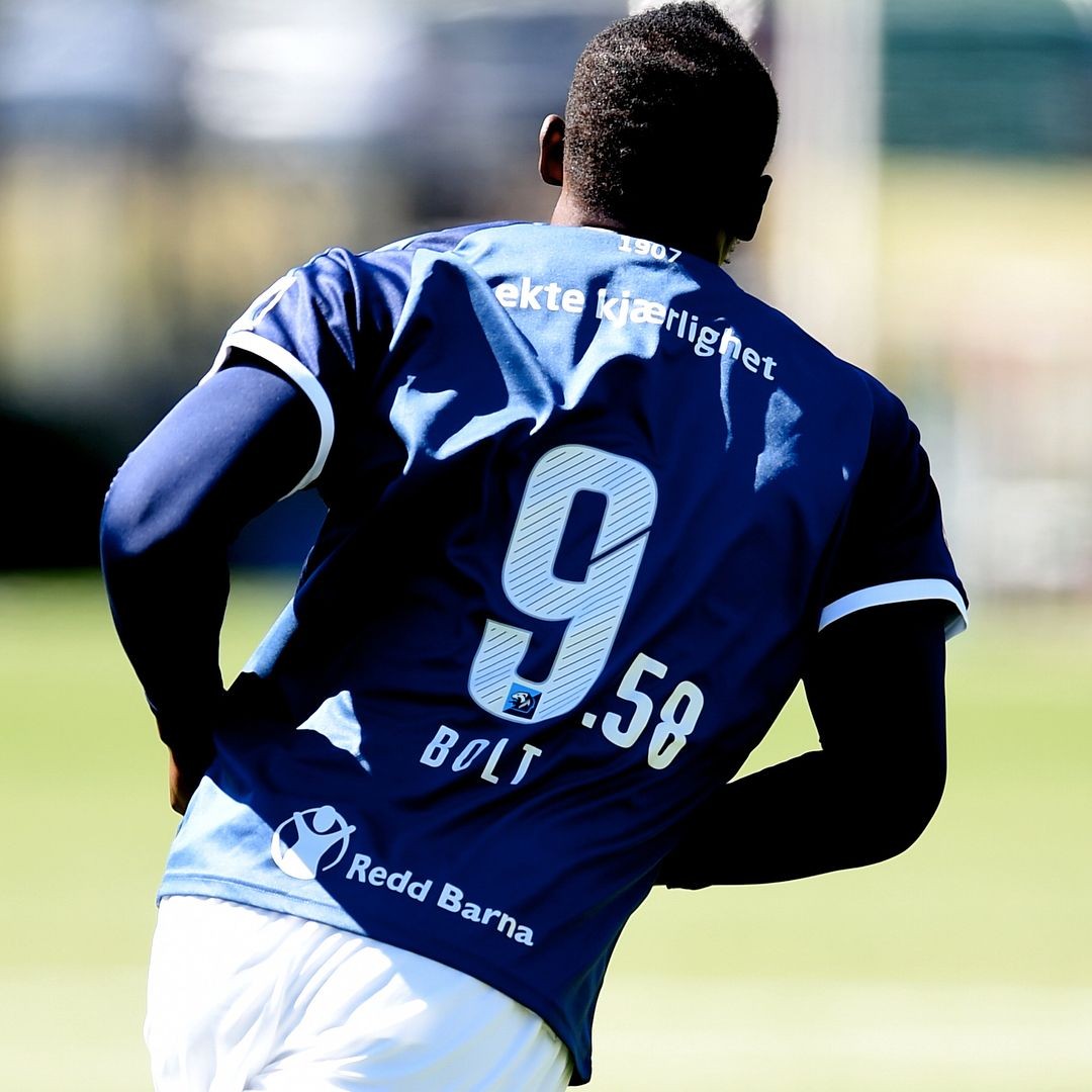 跨界巨星秀,博尔特正式开启足球生涯!