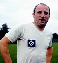 1966年英格兰世界杯:世纪门线案,三狮军团终捧