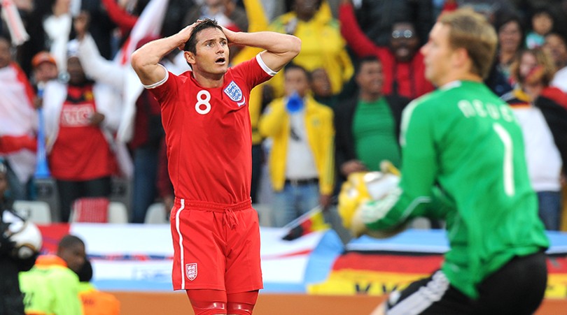 兰帕德:度假时碰到诺伊尔,他承认南非世界杯上的那球进了