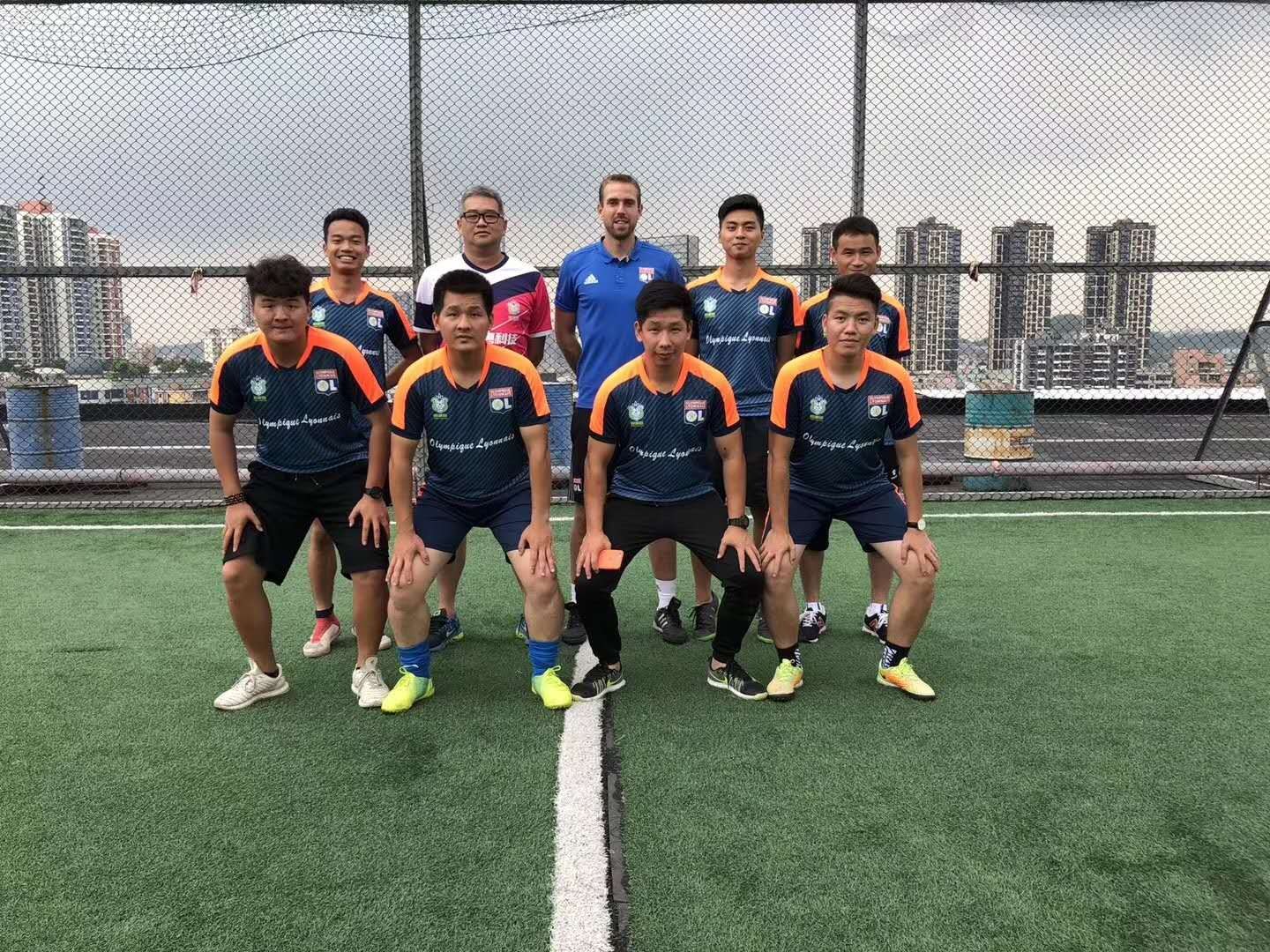 签约仪式:里昂-碧波联足球青训营