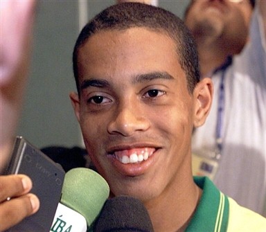 2002年韩日世界杯:圆梦五星,离我们最近的一届世界杯.