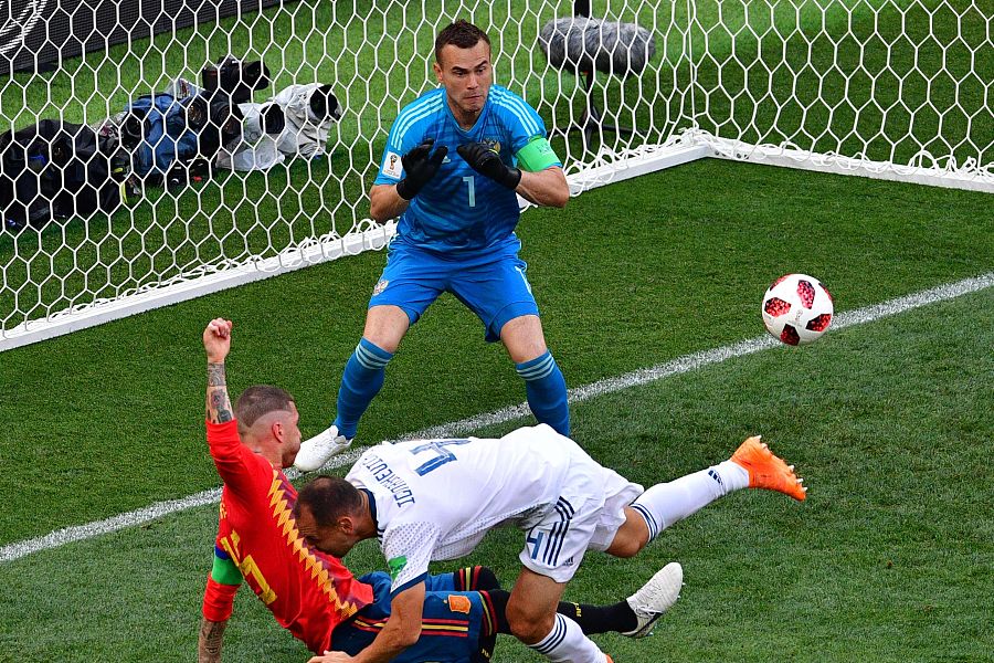 38岁352天,伊格纳舍维奇成世界杯历史进乌龙