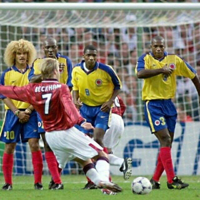 世界杯推荐:哥伦比亚核心受伤放烟雾,三狮军团