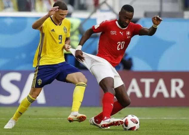 菜鸡互啄,瑞士对瑞典快乐足球是真-快乐吗