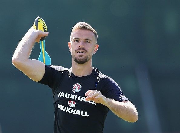 亨德森参加英格兰完整训练,很有希望出战半决