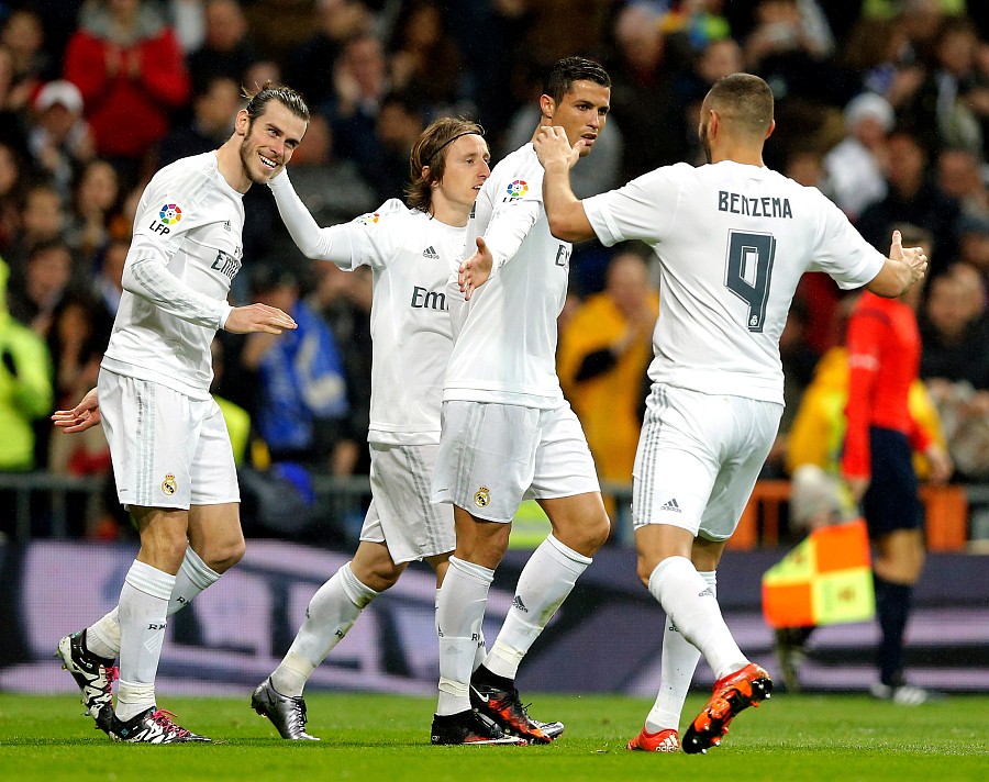 图集:"c"位出走只剩"bb",bbc超强火力组合已成回忆